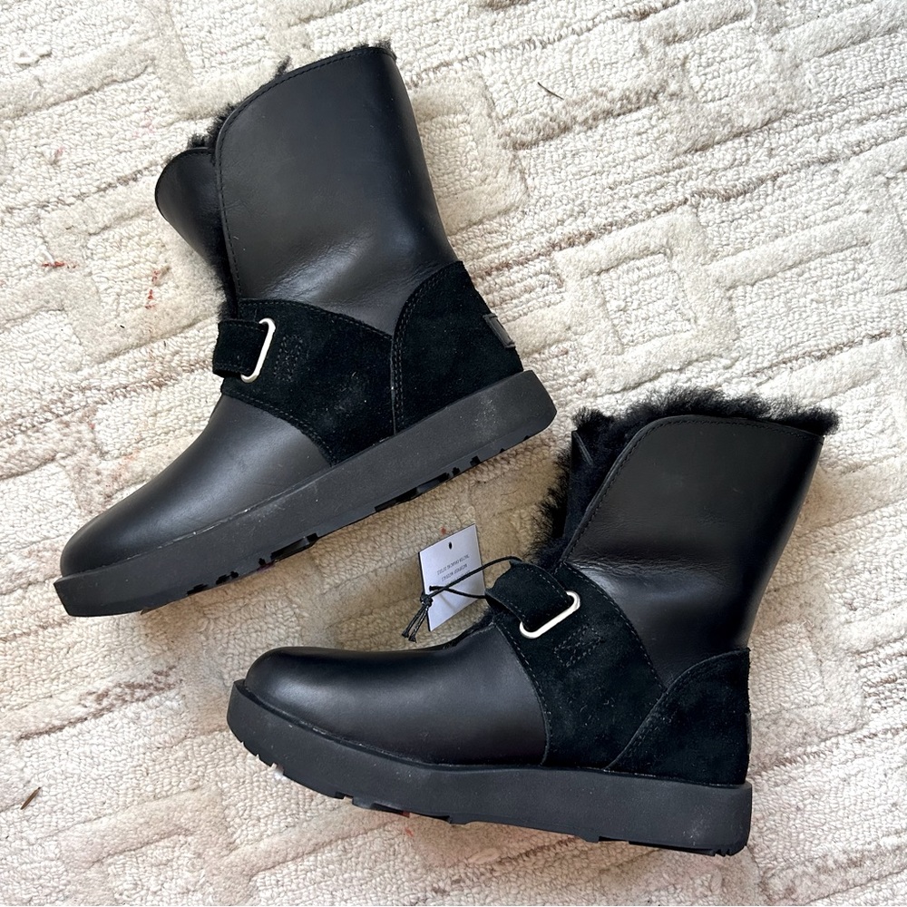 NIB UGG W Isley Waterproof Snow Boots Black 36
